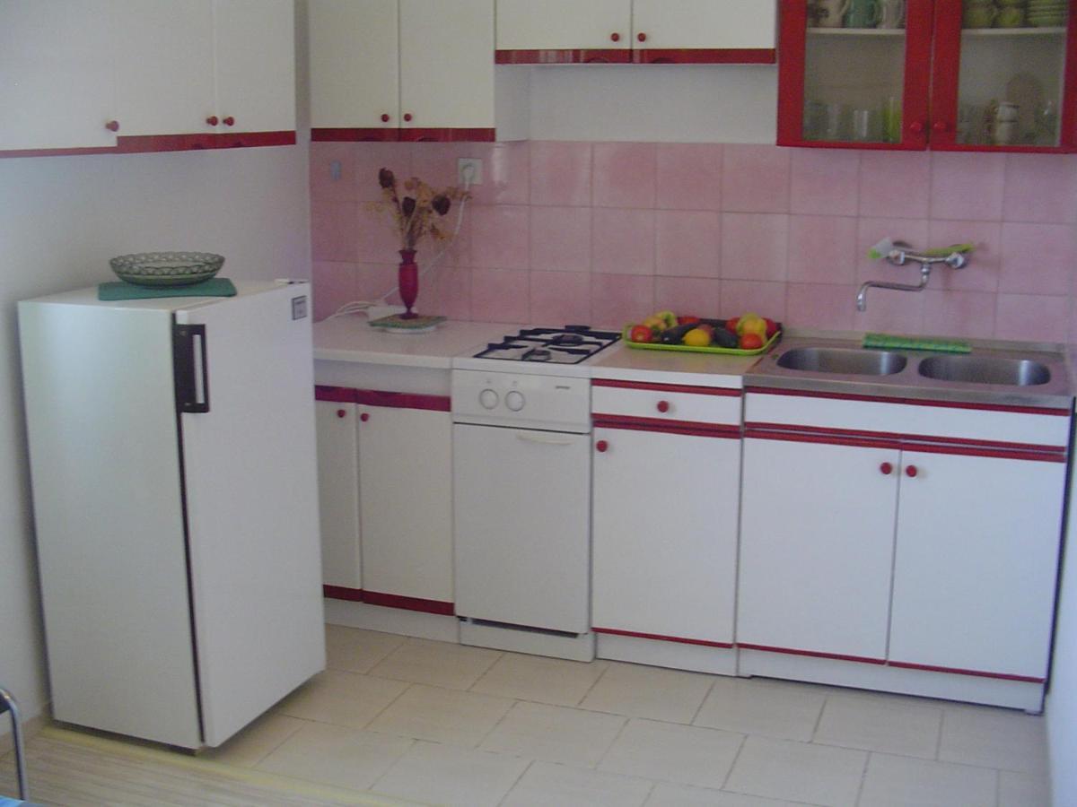 Apartments Ana&Neso Pakostane Exterior photo