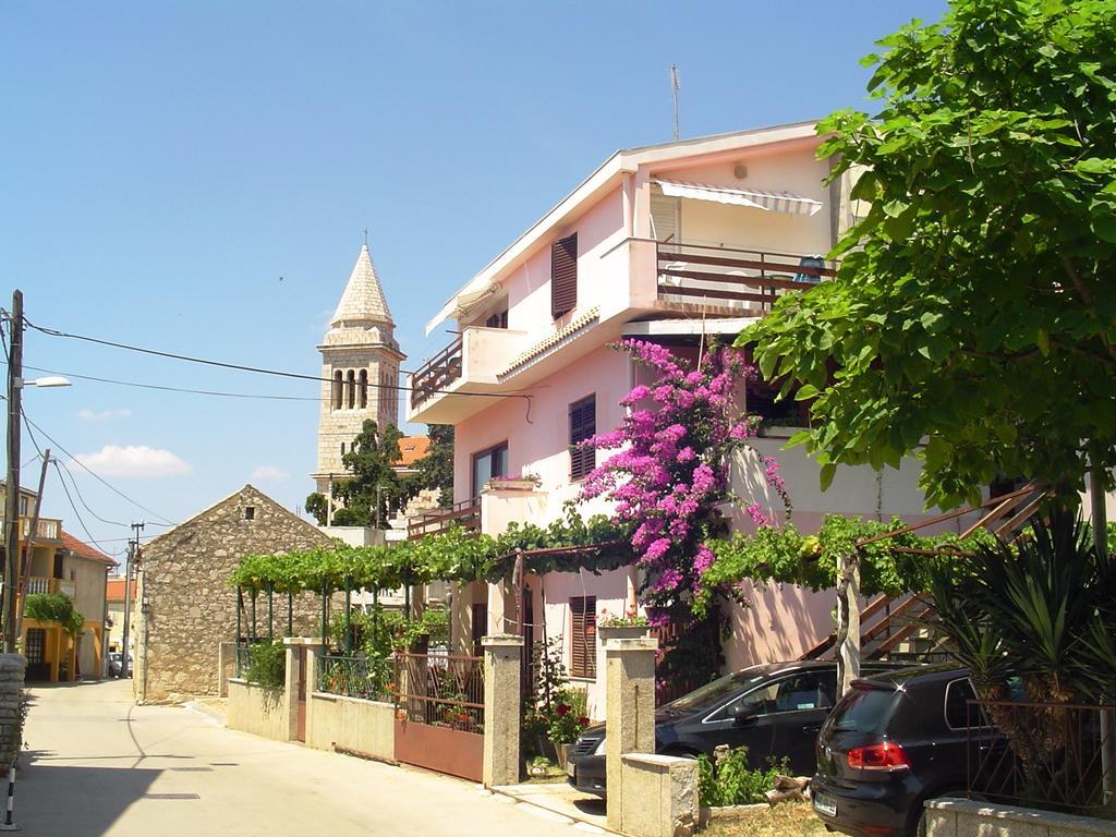 Apartments Ana&Neso Pakostane Exterior photo